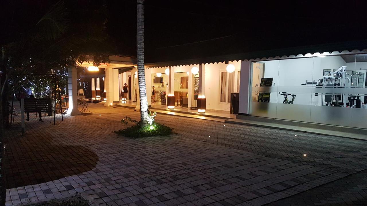 Clove Transit Hotel Kotugoda Ngoại thất bức ảnh