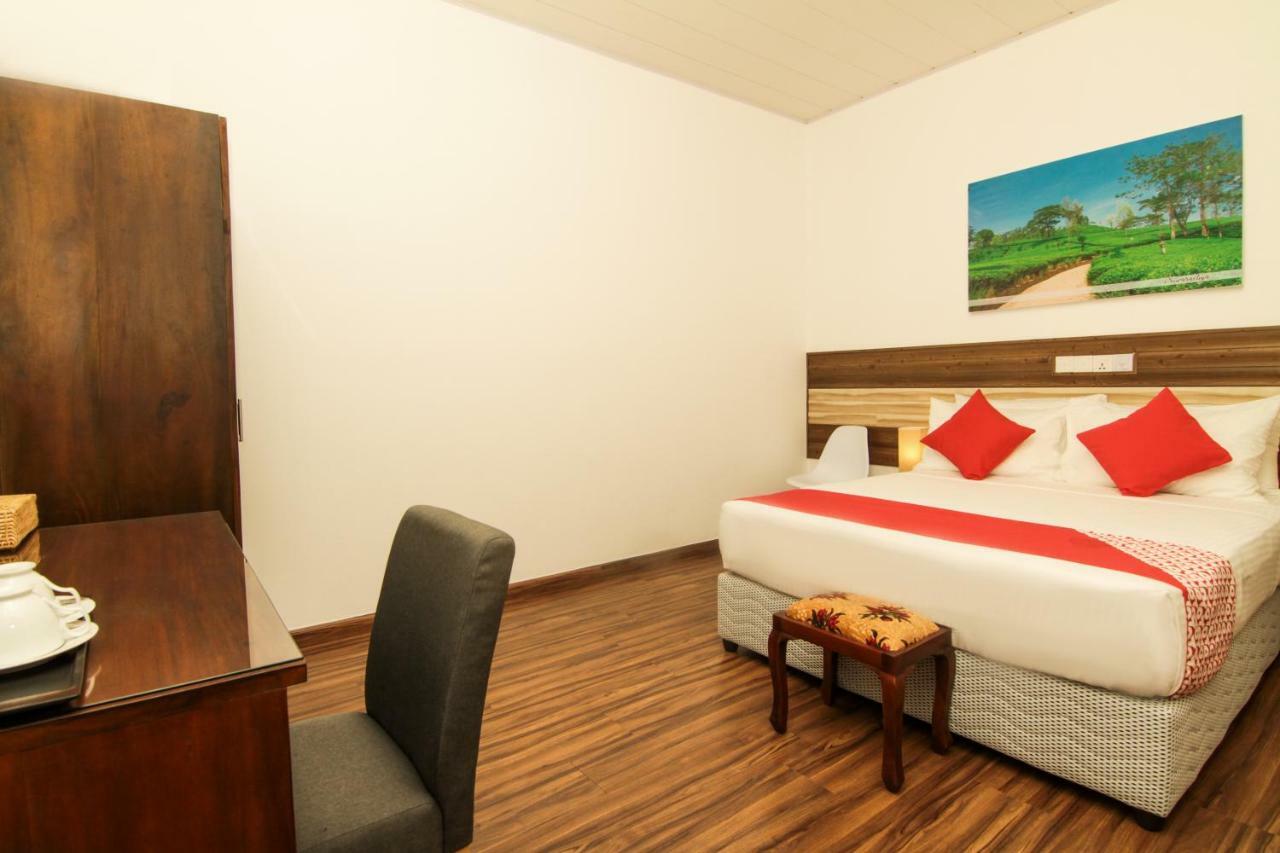 Clove Transit Hotel Kotugoda Ngoại thất bức ảnh