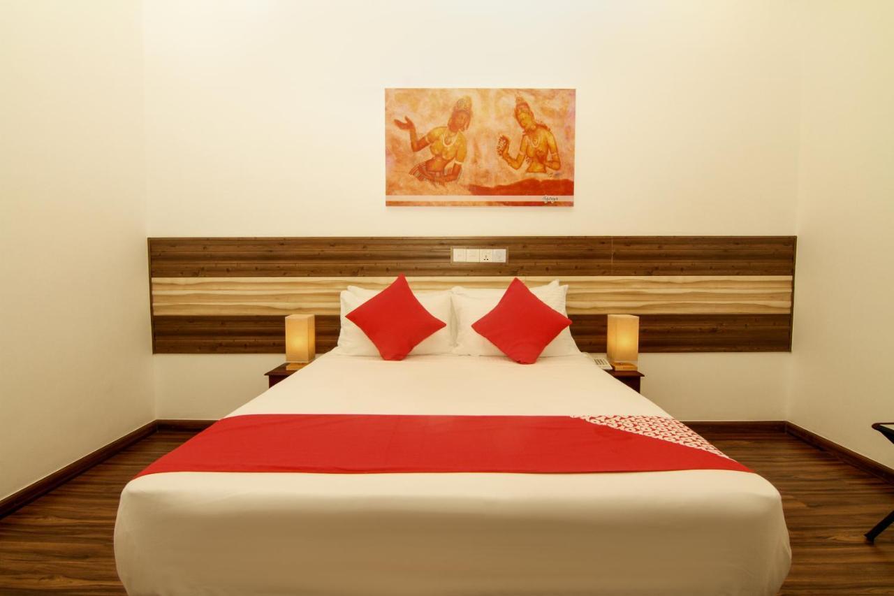 Clove Transit Hotel Kotugoda Ngoại thất bức ảnh